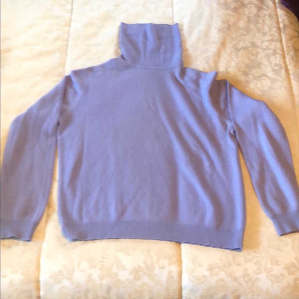 Turtle neck sweater
